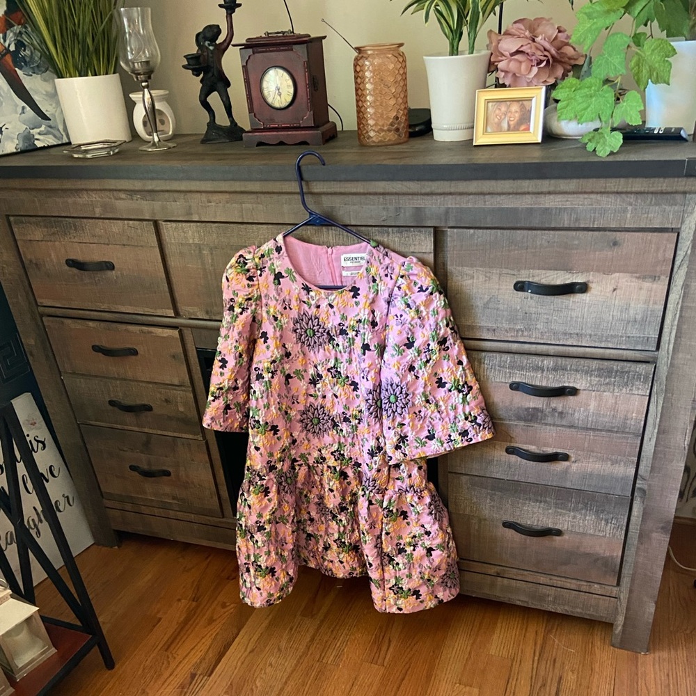 Essential foral pink dress